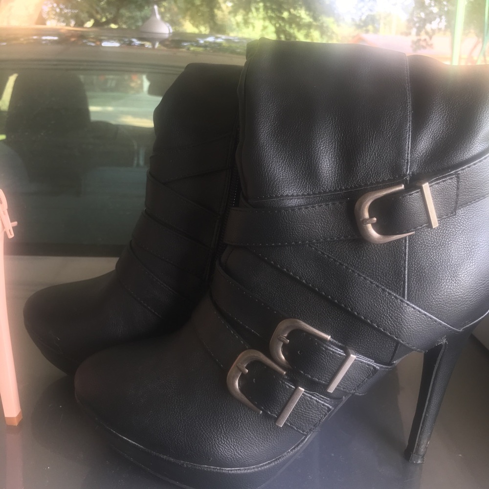 Knee high boot